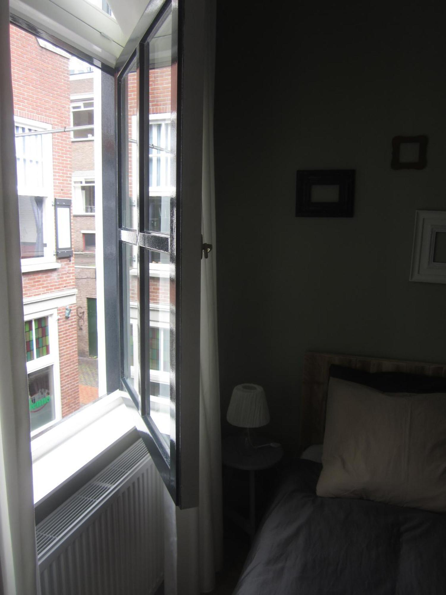 Oekepoek Down Town Bed & Breakfast Enschede Bagian luar foto